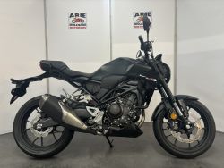 CB 300 R