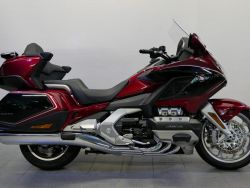 GL 1800 TOURING DELUXE DCT