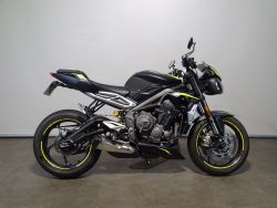 STREET TRIPLE RS