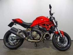 MONSTER 821