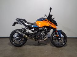 125 DUKE