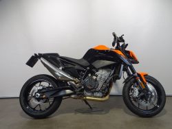 890 DUKE