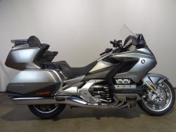 GL 1800 TOURING DELUXE DCT