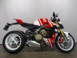 STREETFIGHTER V4 S SUPREME