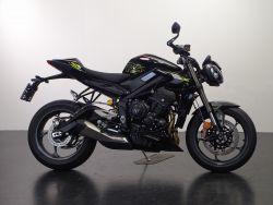 STREET TRIPLE RS