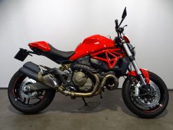 MONSTER 821 STRIPE