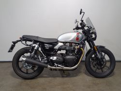 SPEED TWIN 900