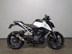 390 DUKE ABS