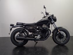 V 9 BOBBER