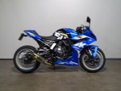 GSX-8R