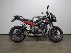STREET TRIPLE R