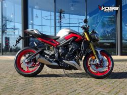 STREET TRIPLE 765 RX