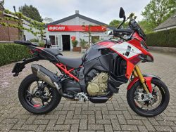 Multistrada V4S Pikes Peak