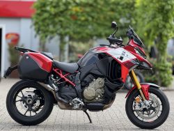 Multistrada V4S Pikes Peak
