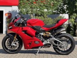 Panigale V2S