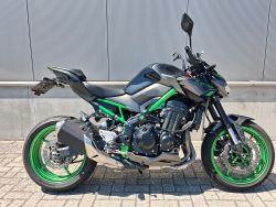 Z900