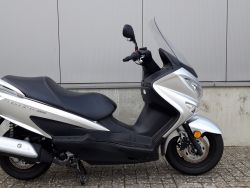 UH200A