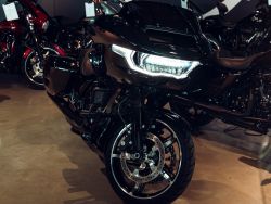 FLTRX Road Glide Black Trim Vi