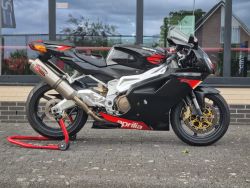 RSV 1000 R