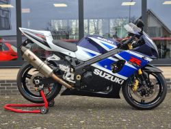 GSX-R 1000 GSX R G S X 1 0 0 0