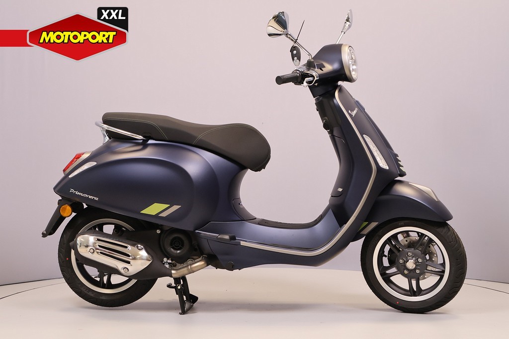 Te Koop Vespa Primavera Tech Km H Bikenet