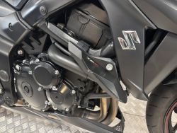 SUZUKI GSX-S750