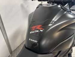 SUZUKI GSX-S750