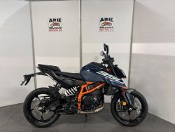 390 Duke ABS
