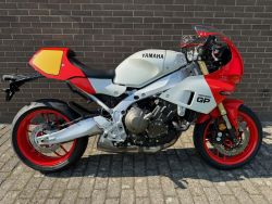 XSR 900 GP
