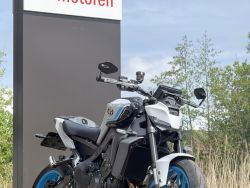MT 09