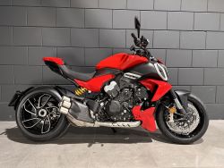DIAVEL V4
