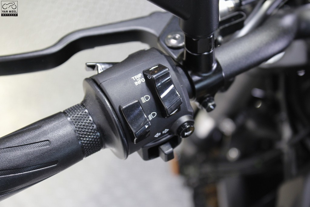 YAMAHA - XSR 700