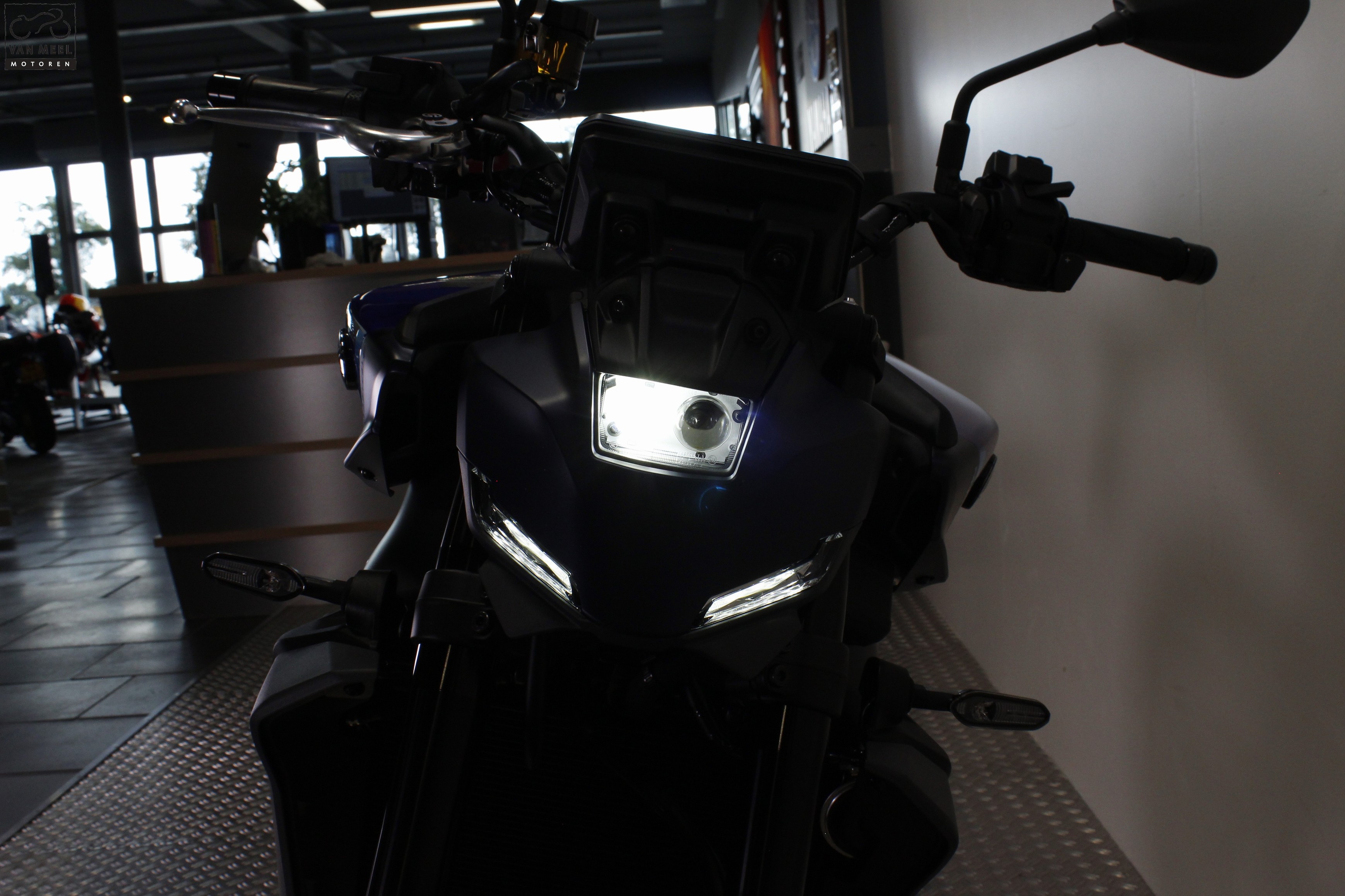 YAMAHA - MT 09 ABS Y-AMT
