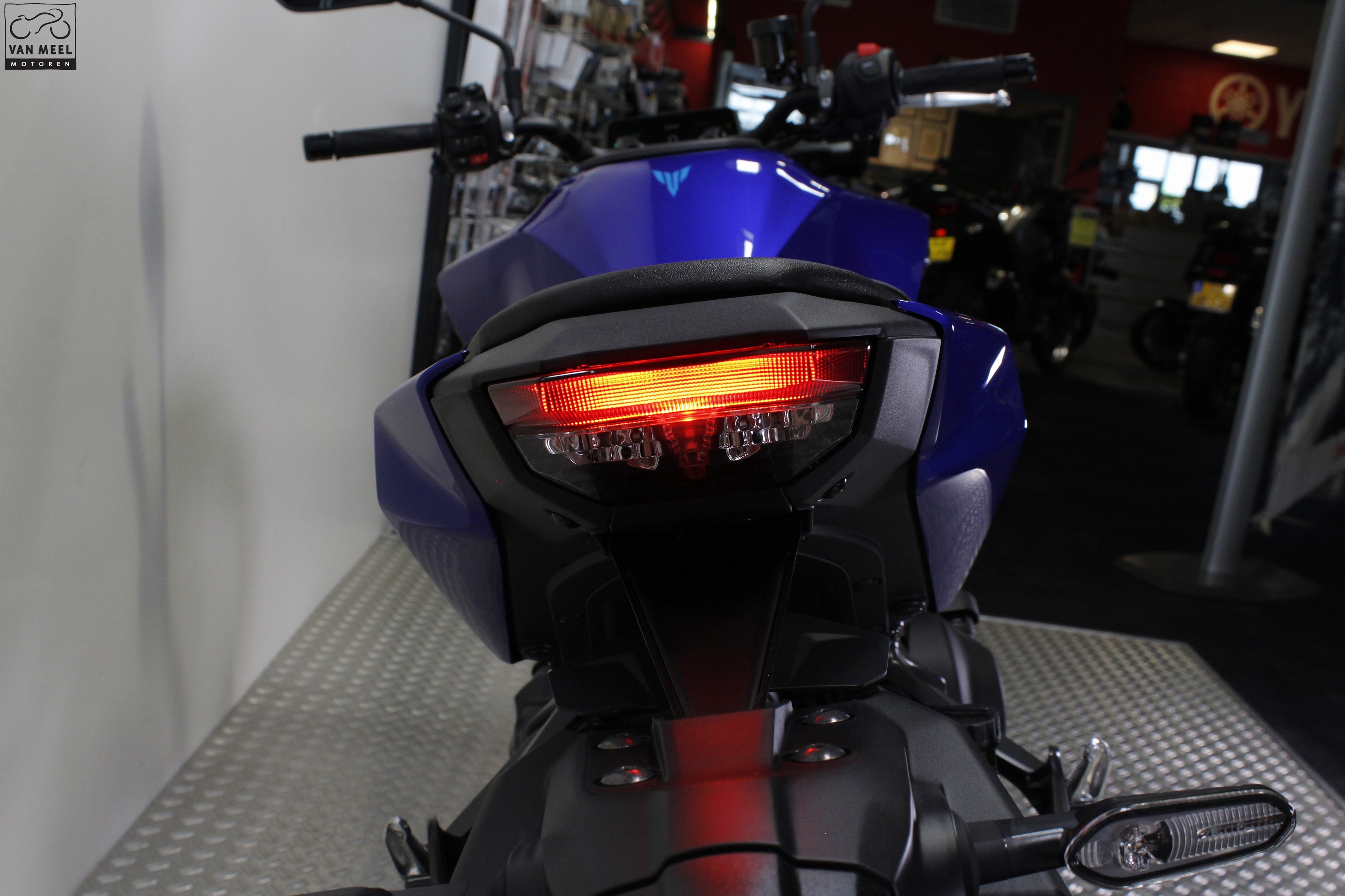 YAMAHA - MT 09 ABS Y-AMT