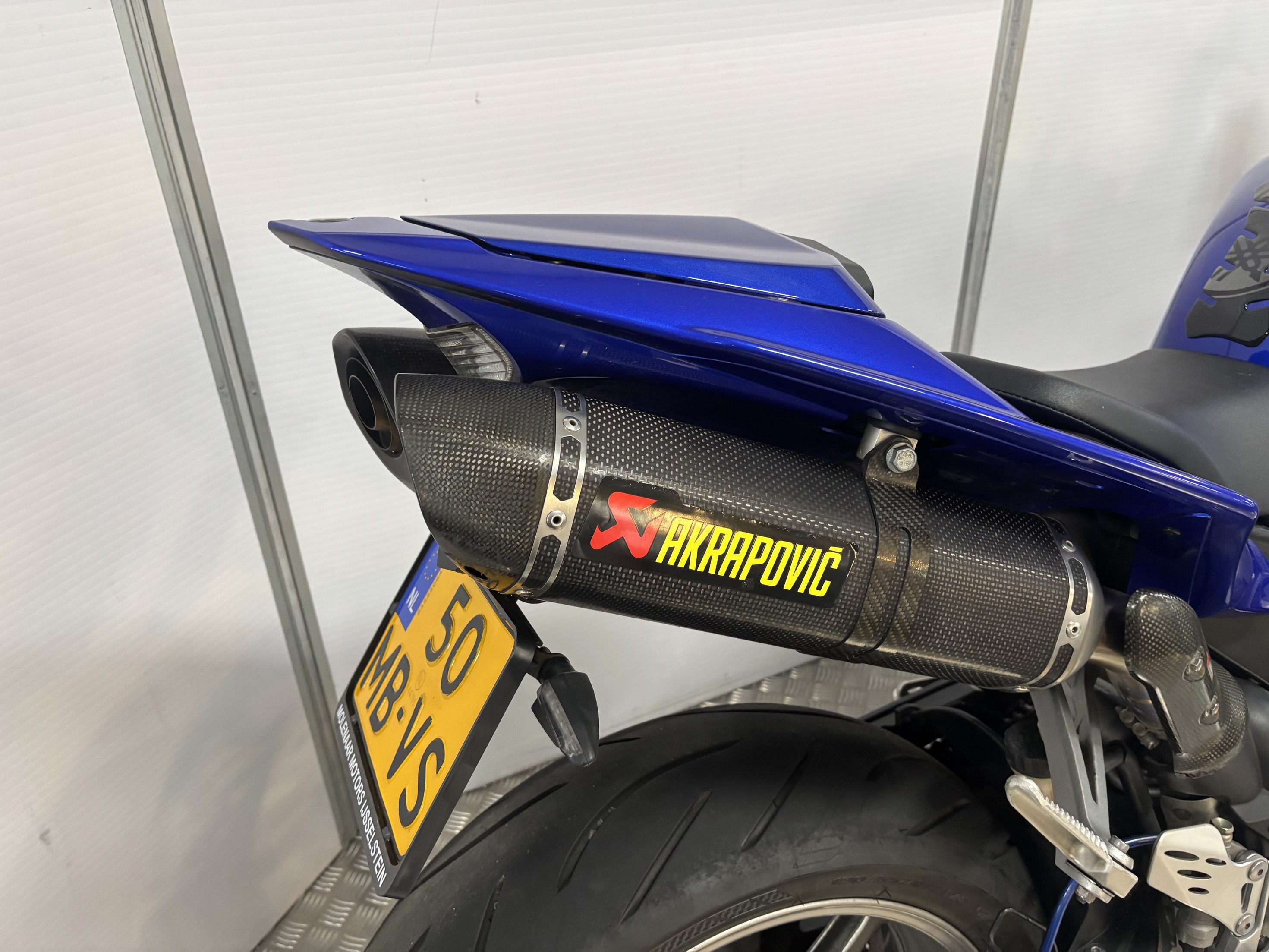YAMAHA YZF R1