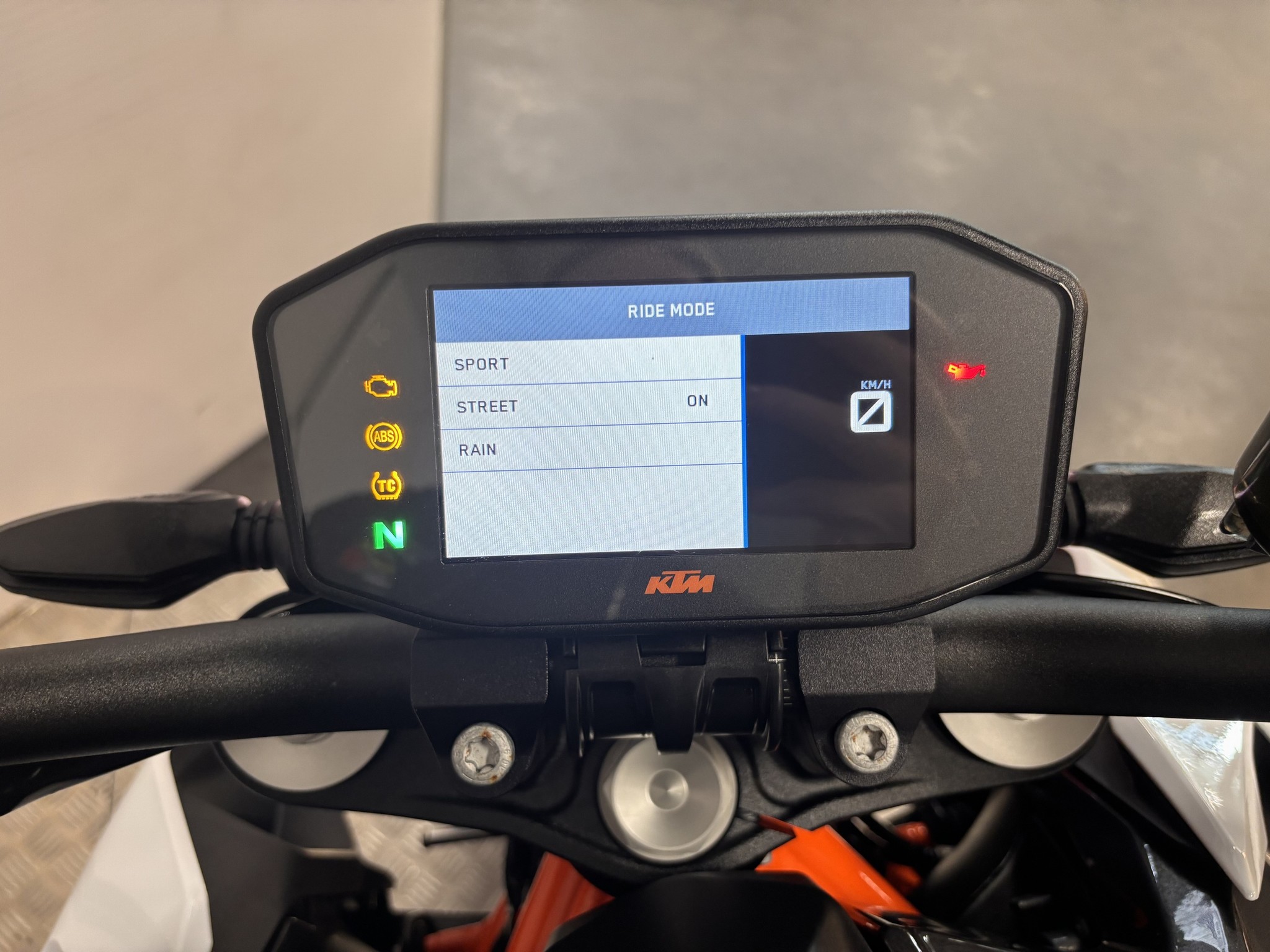 KTM 1290 Super Duke R