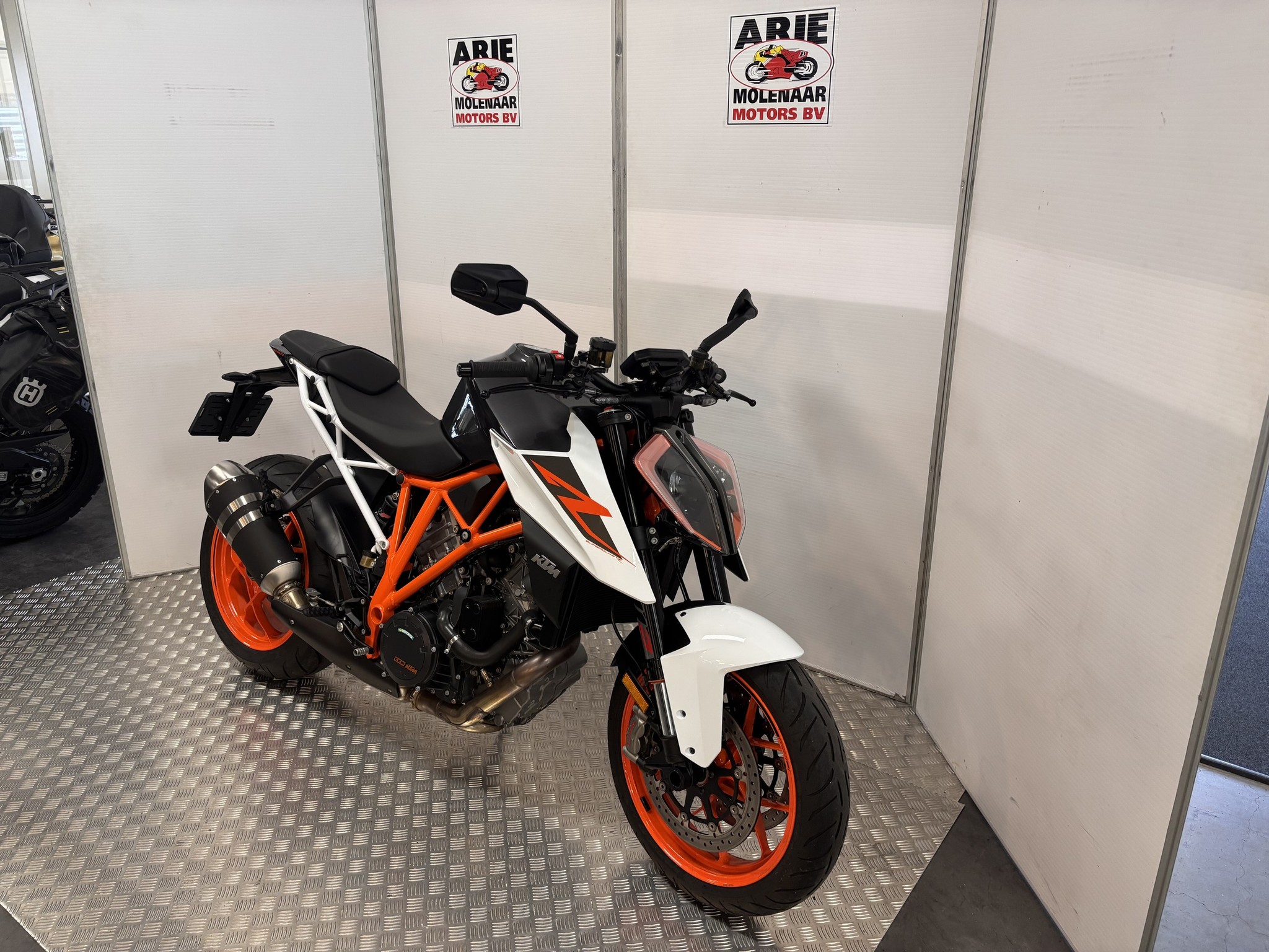 KTM 1290 Super Duke R