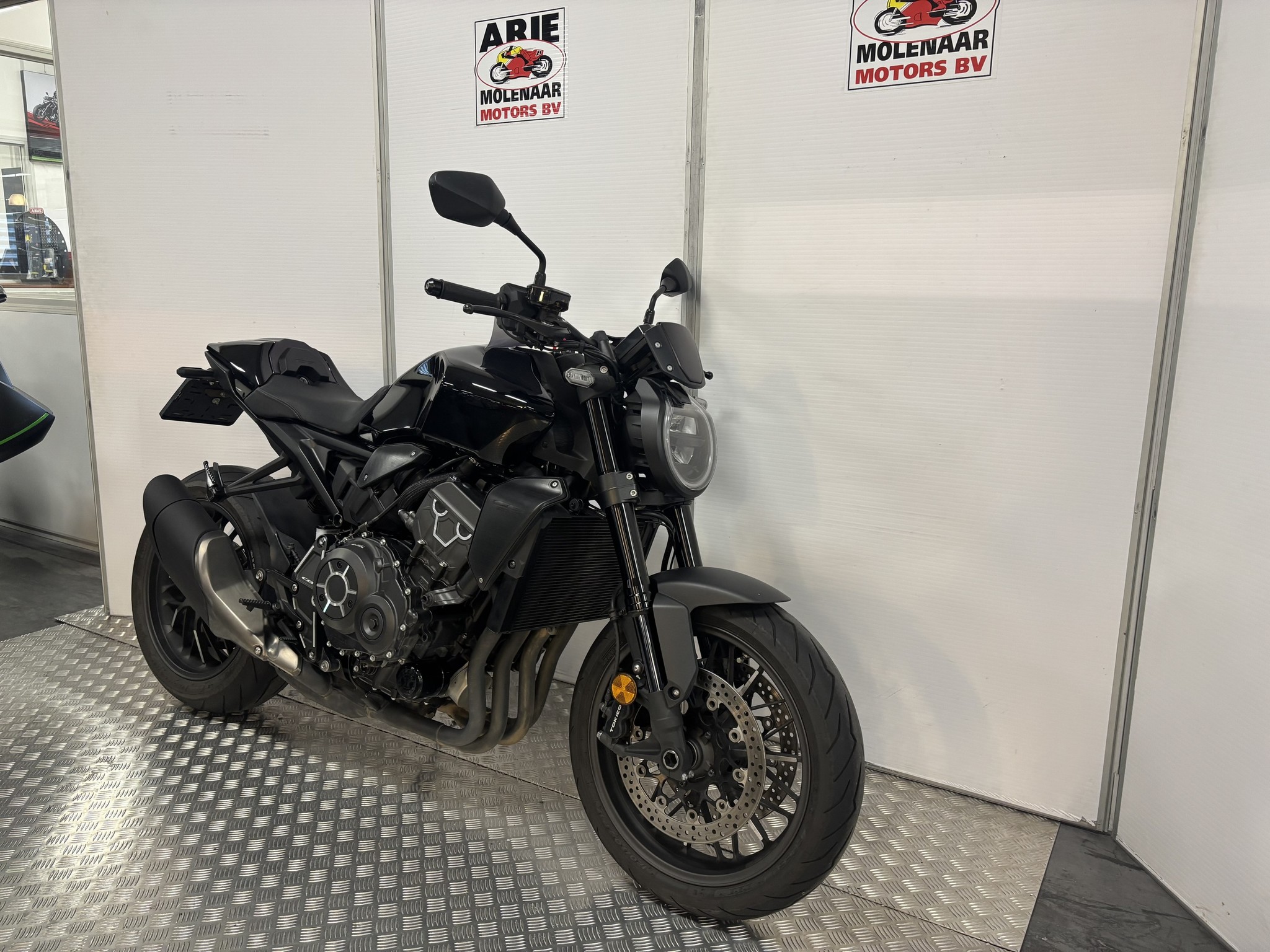 HONDA - CB 1000 R Black Edition