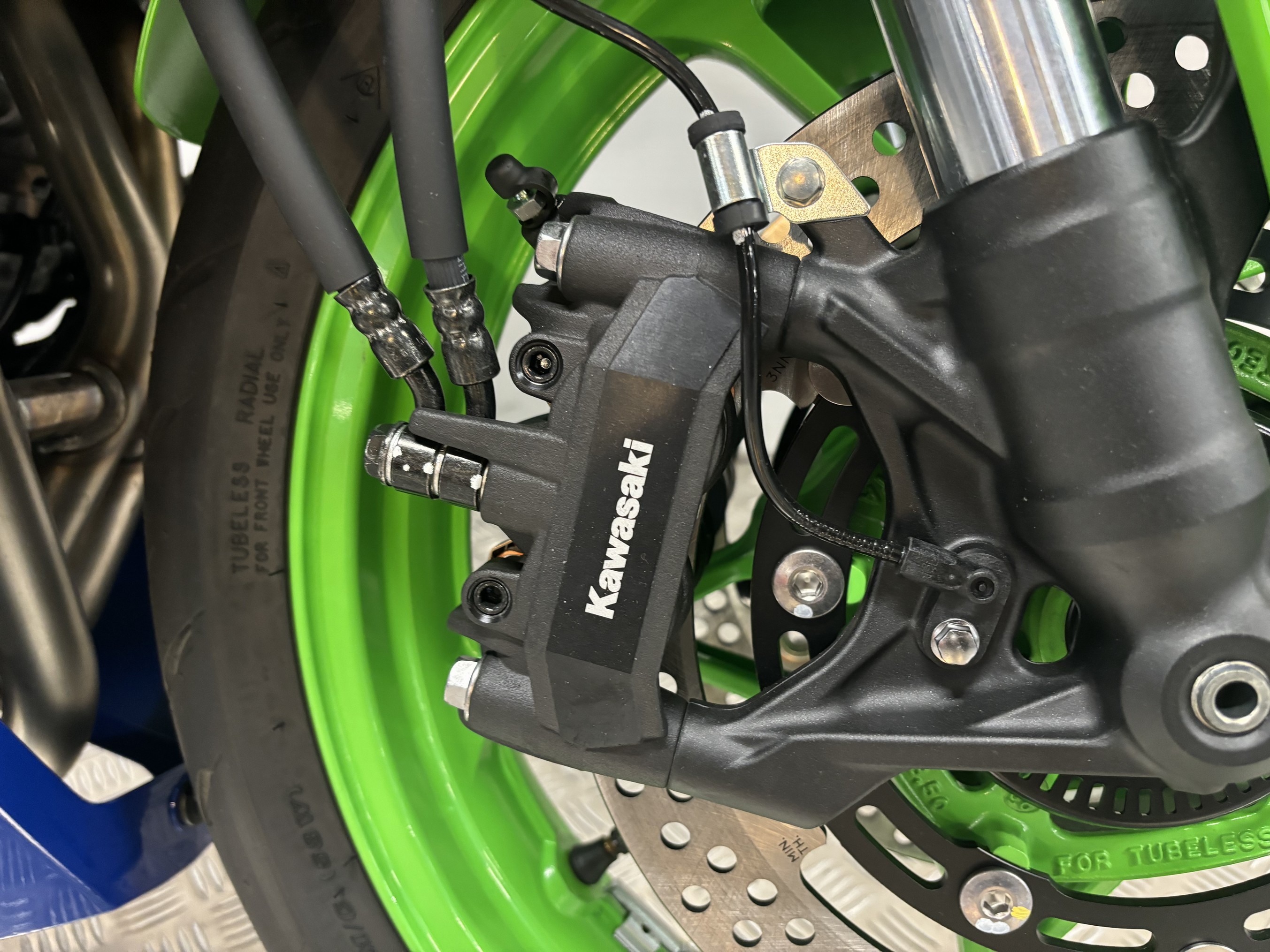 KAWASAKI Ninja ZX 4 RR
