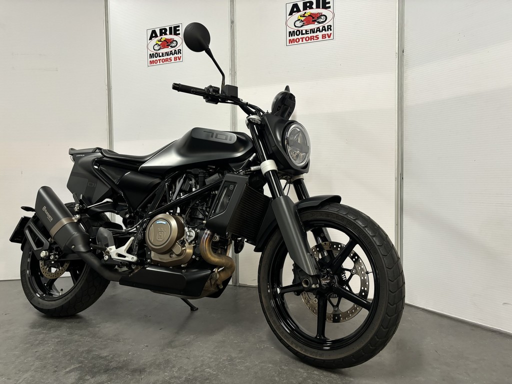 HUSQVARNA - SVARTPILEN 701 ABS