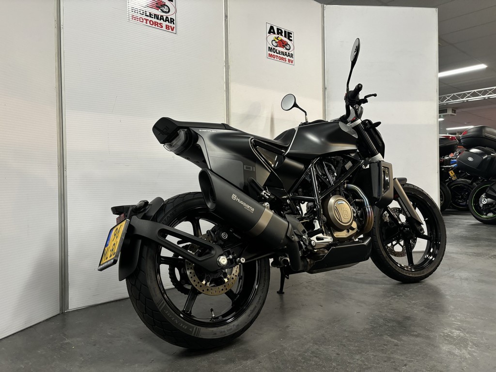 HUSQVARNA - SVARTPILEN 701 ABS