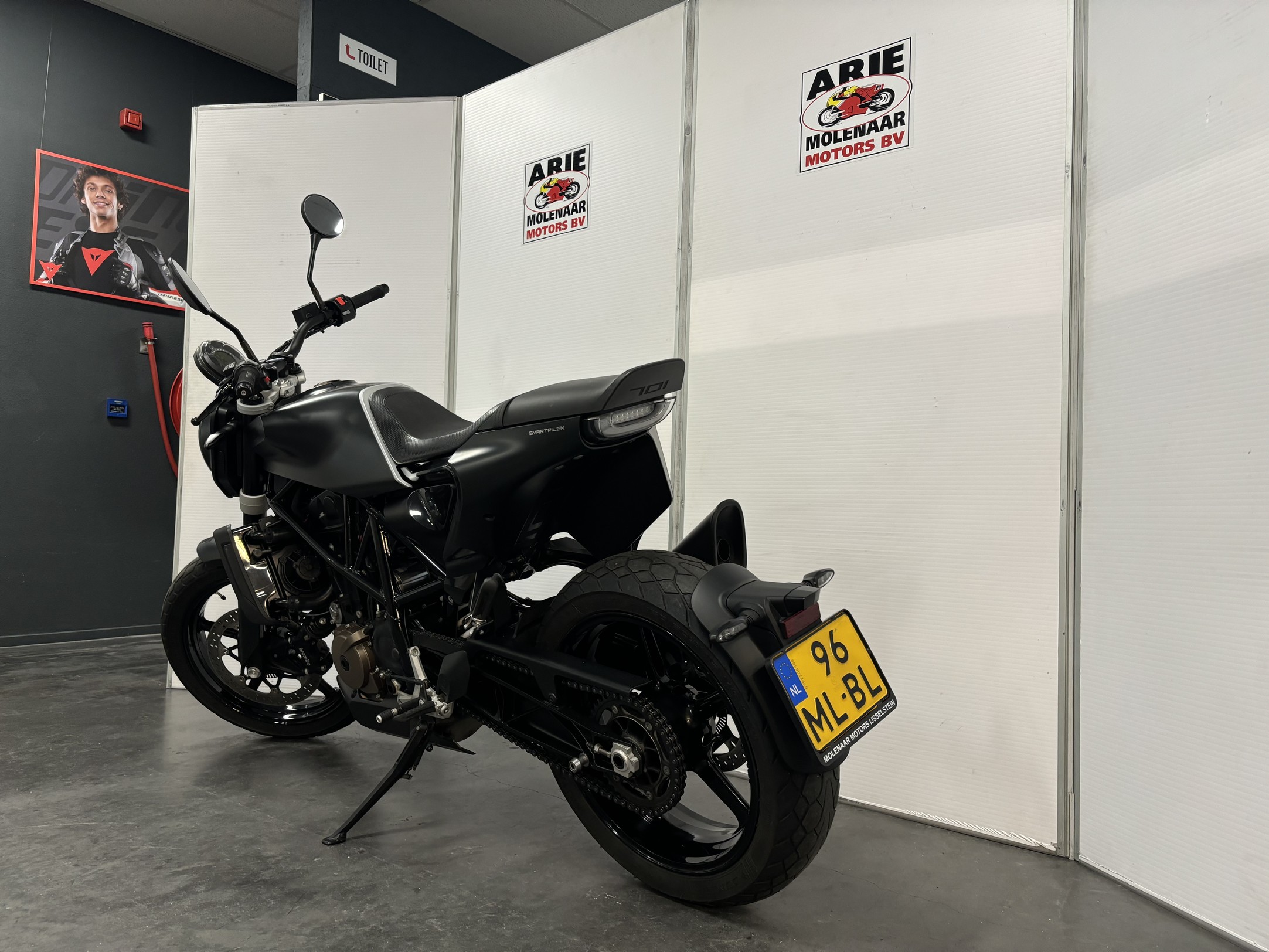 HUSQVARNA - SVARTPILEN 701 ABS