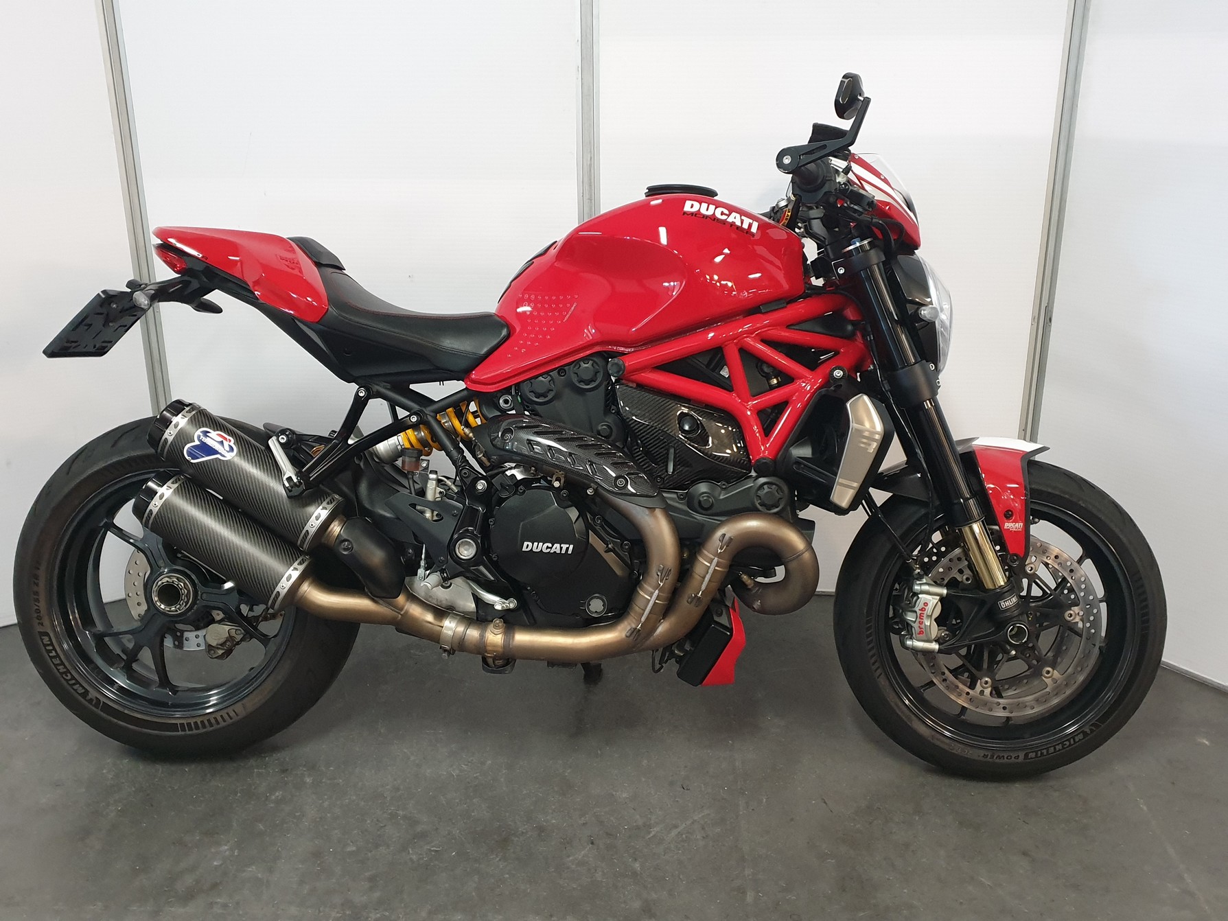 DUCATI - Monster 1200 R