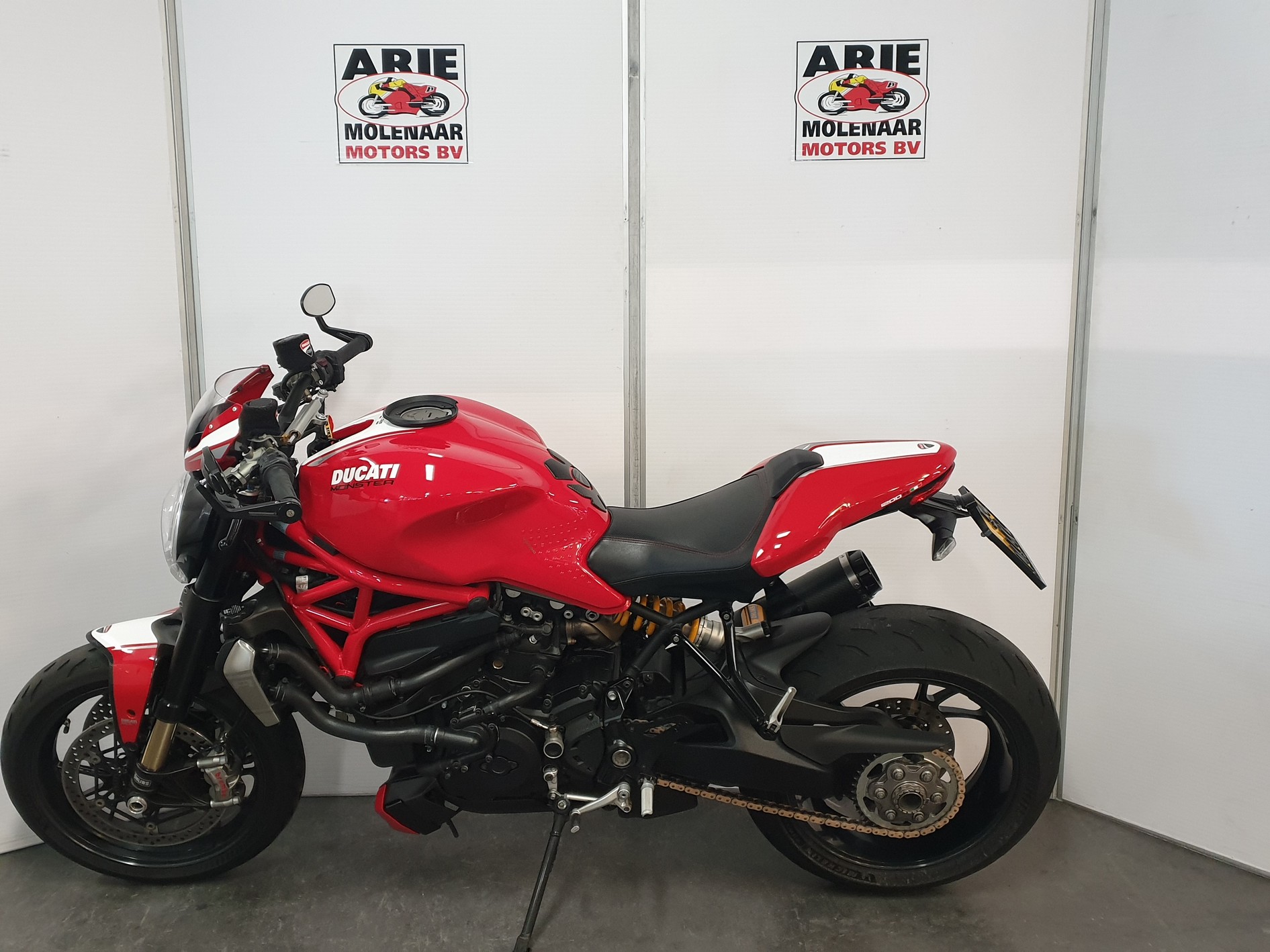DUCATI - Monster 1200 R