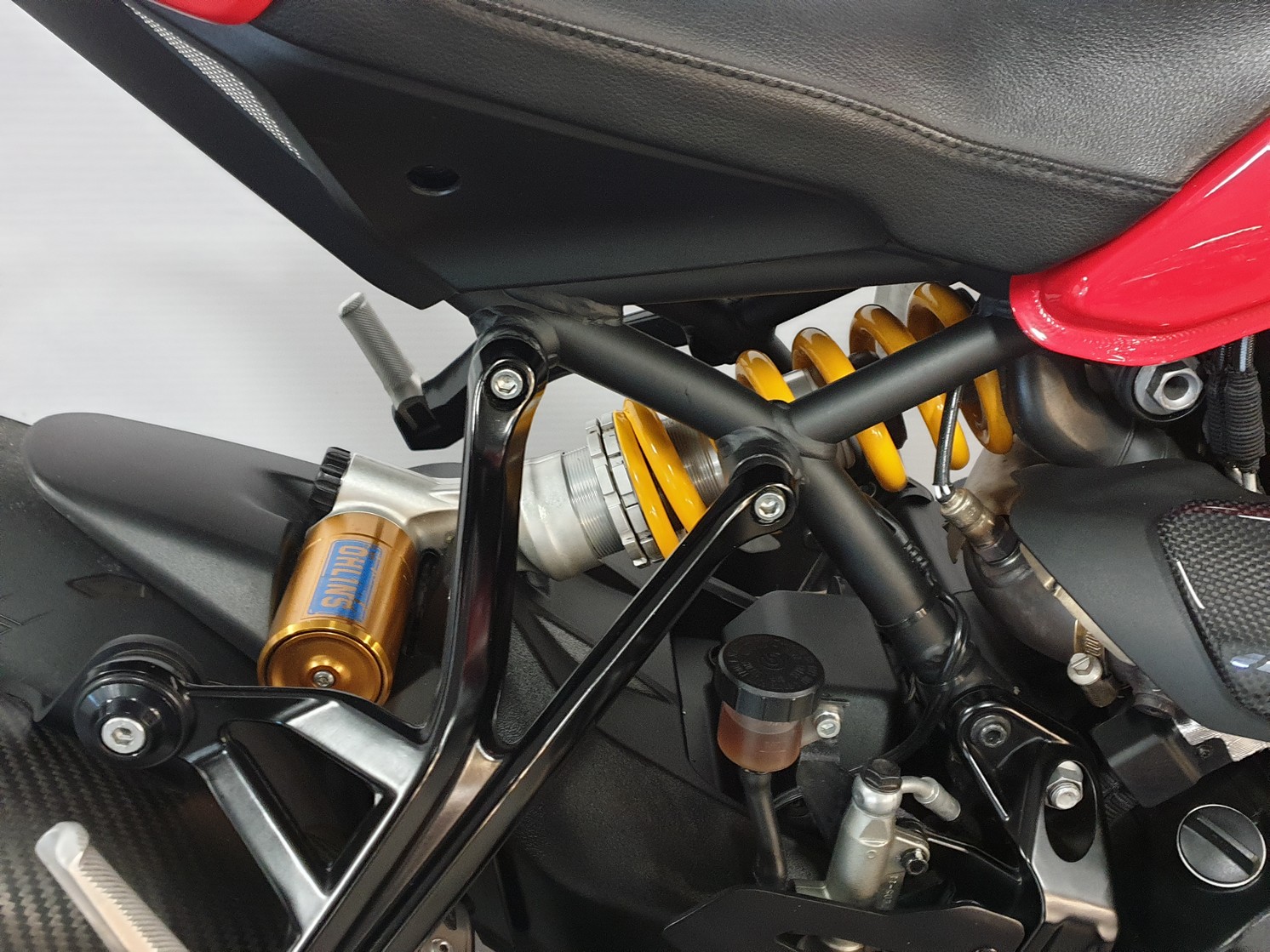 DUCATI - Monster 1200 R