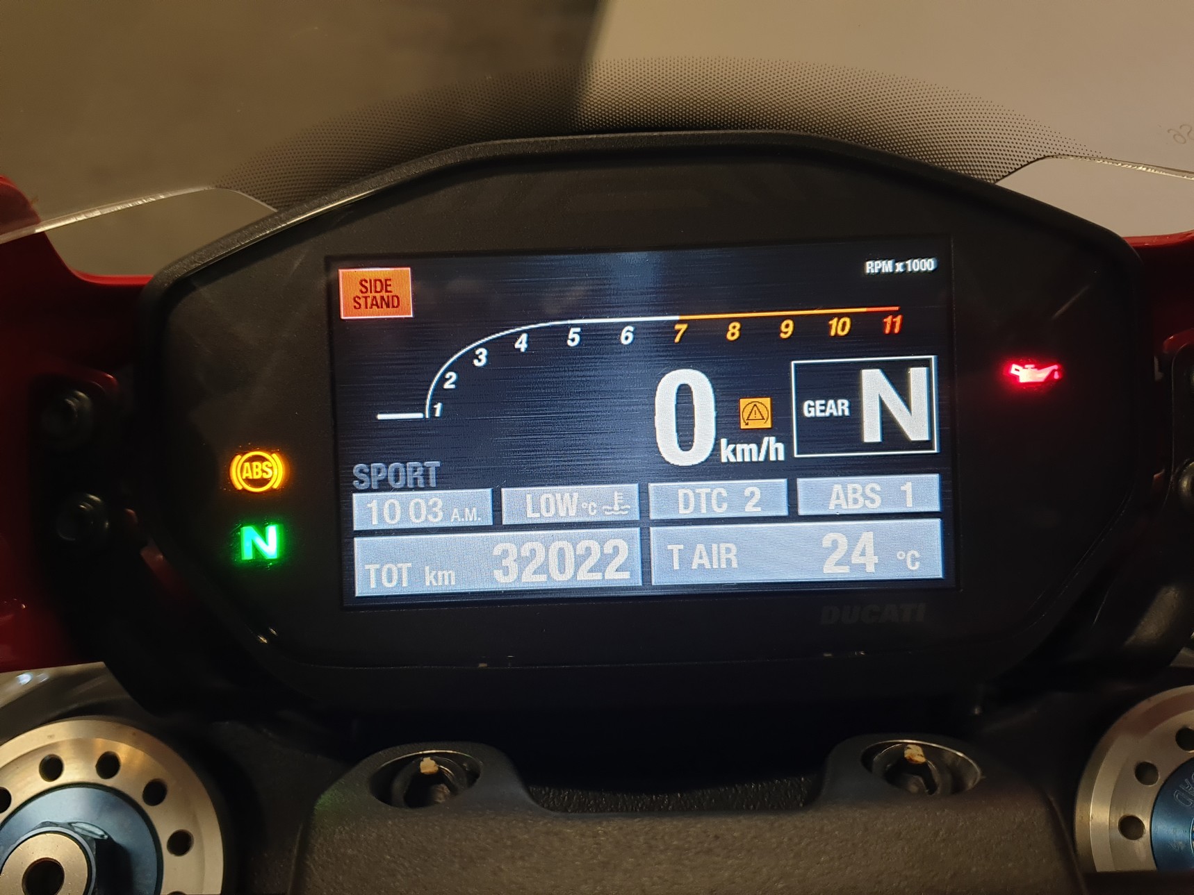 DUCATI - Monster 1200 R