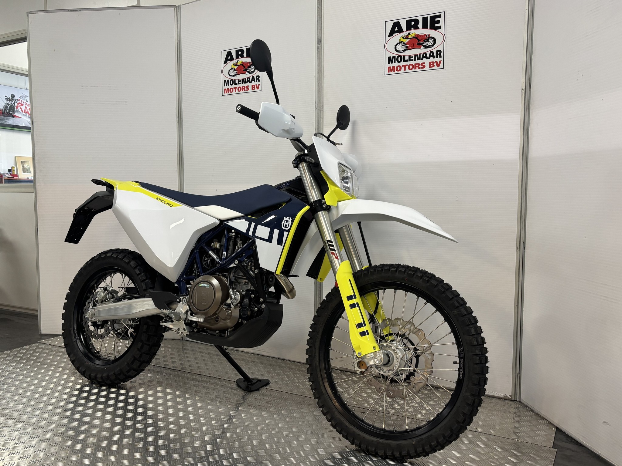 HUSQVARNA - 701 ENDURO