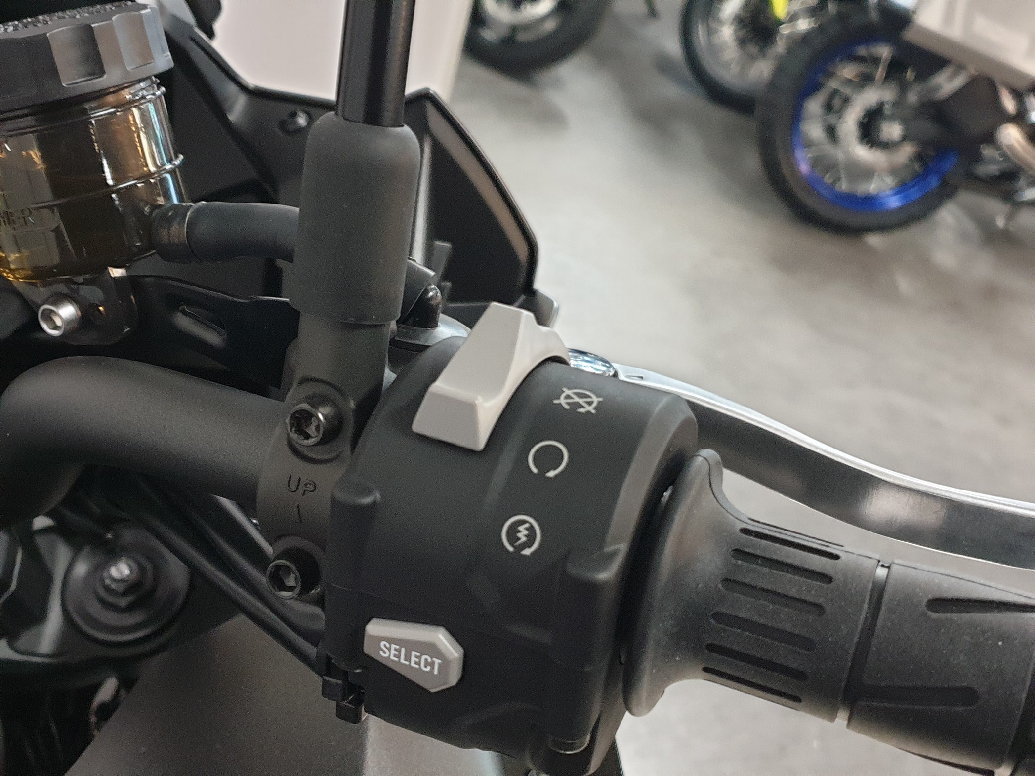 KAWASAKI - VERSYS 1100