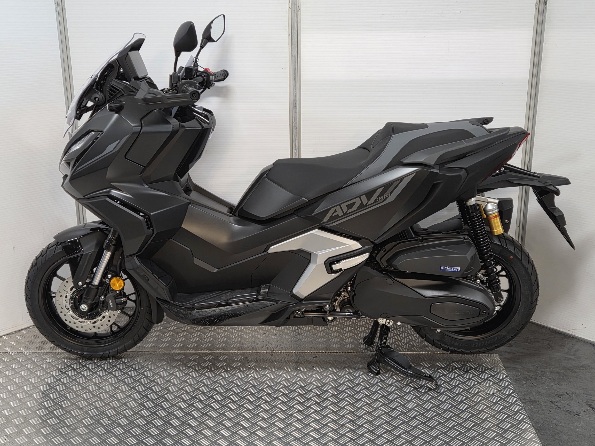 HONDA - ADV 350