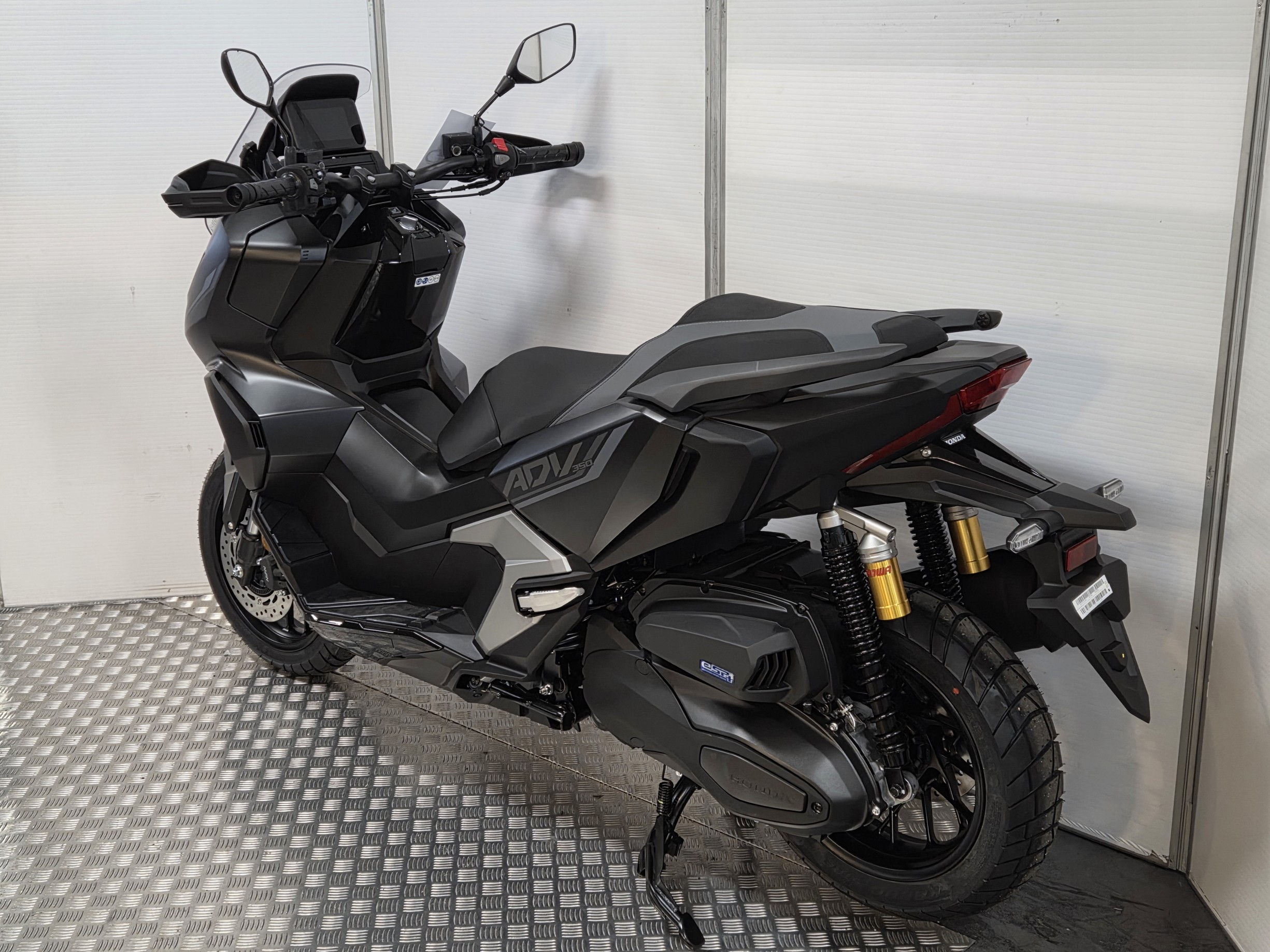 HONDA - ADV 350